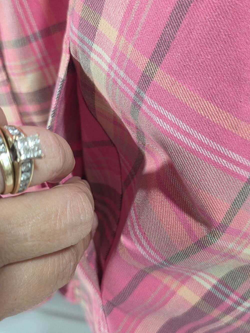 CJ Banks Women’s Plaid Button Front Shirt Jacket 1X Pink Stretch Long Sleeve Poc - Picture 7 of 10
